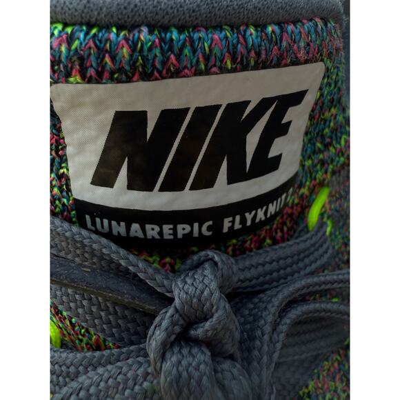 Nike Womens Lunrepic Low Flyknit 2 Gray Running Shoes Size 8 - Picture 2 of 8